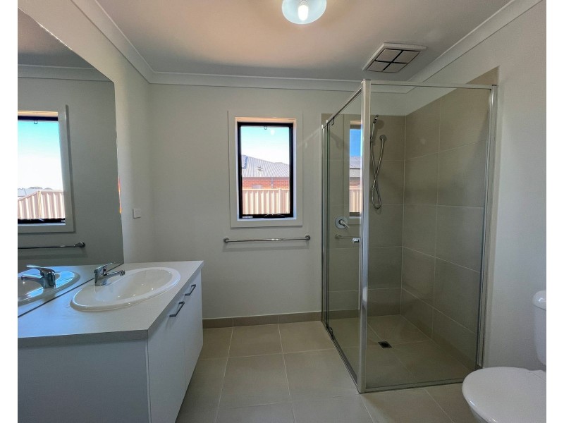 50 Nurtja Drive, Kyabram VIC 3620