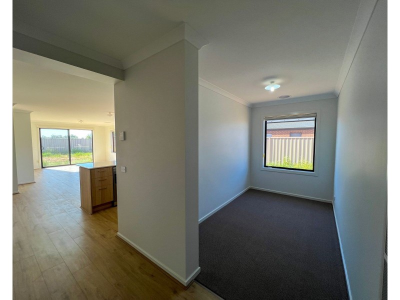 50 Nurtja Drive, Kyabram VIC 3620