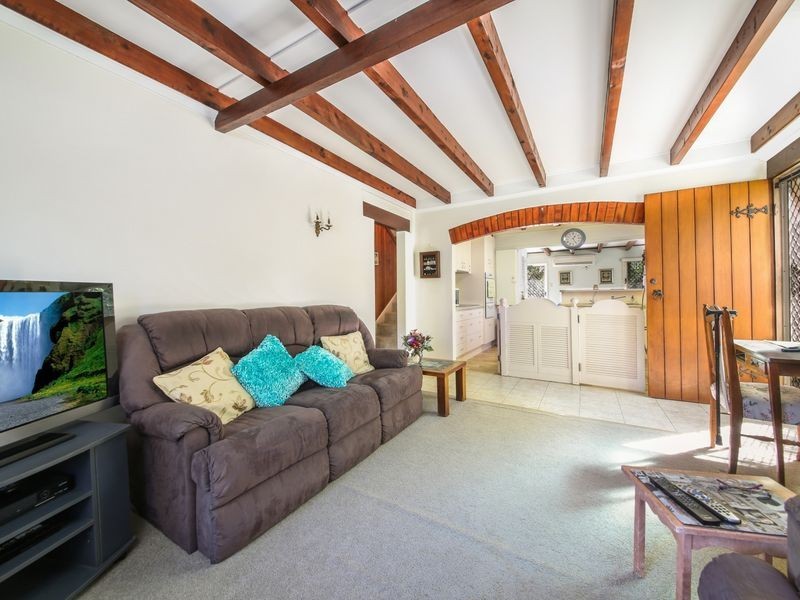 25 Dandar Drive, Southport QLD 4215