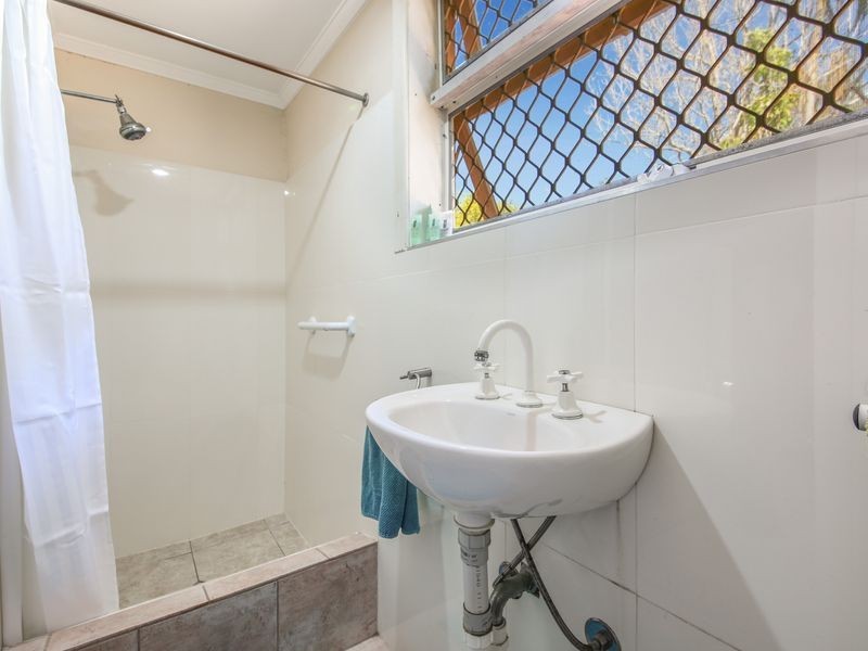 25 Dandar Drive, Southport QLD 4215