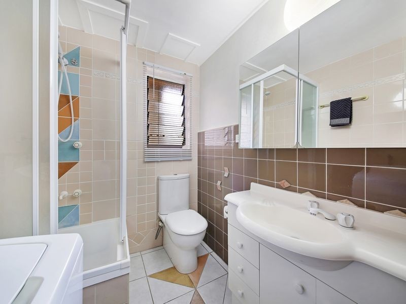 2B/32-34 Hanlan Street ‘Kinkabool’, Surfers Paradise QLD 4217