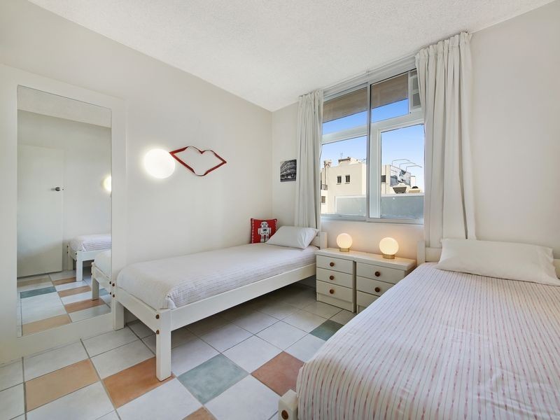 2B/32-34 Hanlan Street ‘Kinkabool’, Surfers Paradise QLD 4217