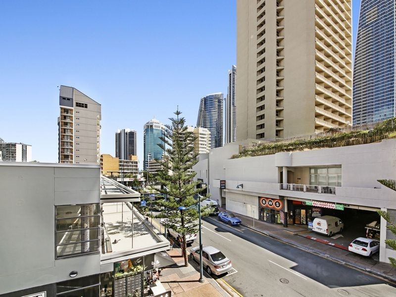 2B/32-34 Hanlan Street ‘Kinkabool’, Surfers Paradise QLD 4217