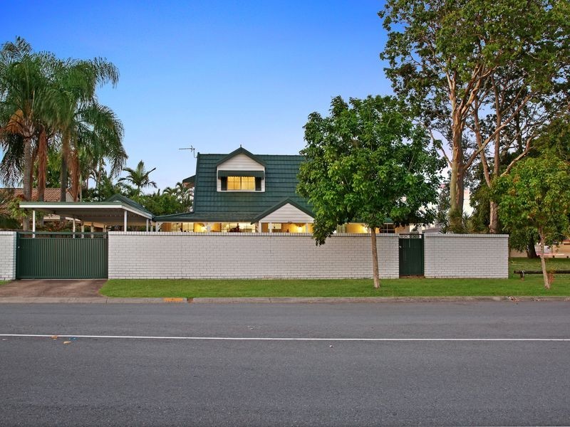 3 Darnay Road, Broadbeach Waters QLD 4218