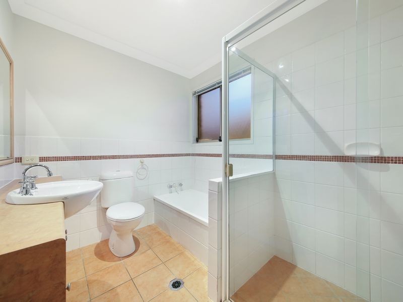 9 Meadowbank Drive, Upper Coomera QLD 4209