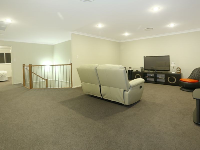 6 Perkins Close, Reedy Creek QLD 4227