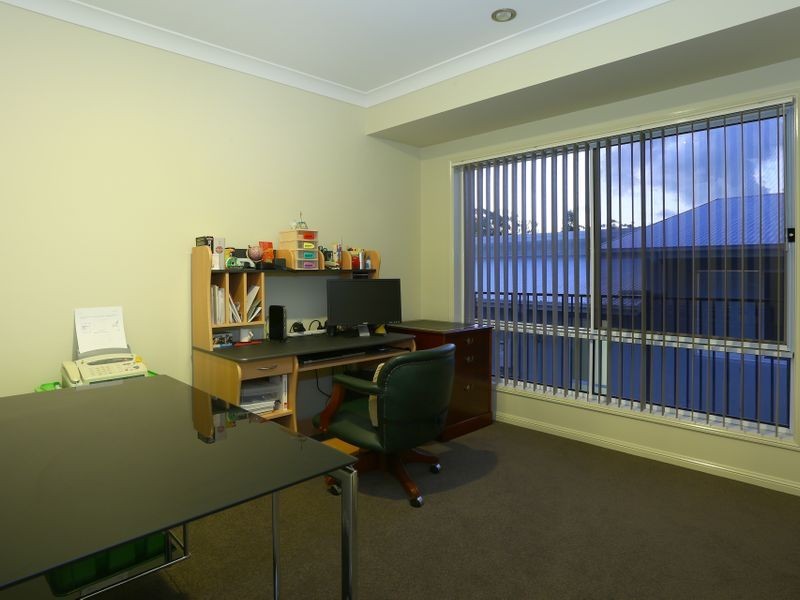 6 Perkins Close, Reedy Creek QLD 4227