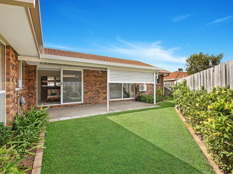4 Beaumaris Court, Robina QLD 4226