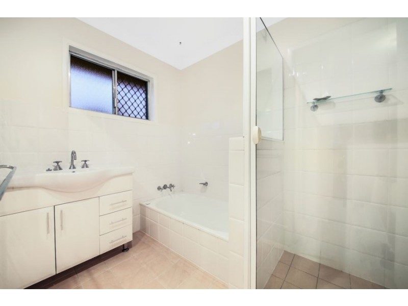 26 Allden Avenue, Labrador QLD 4215