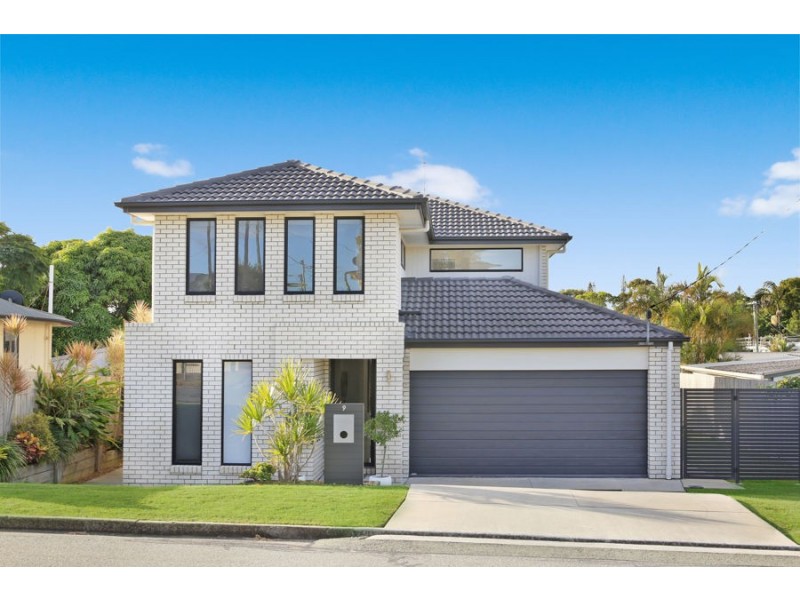 9 Kingsley Street, Labrador QLD 4215