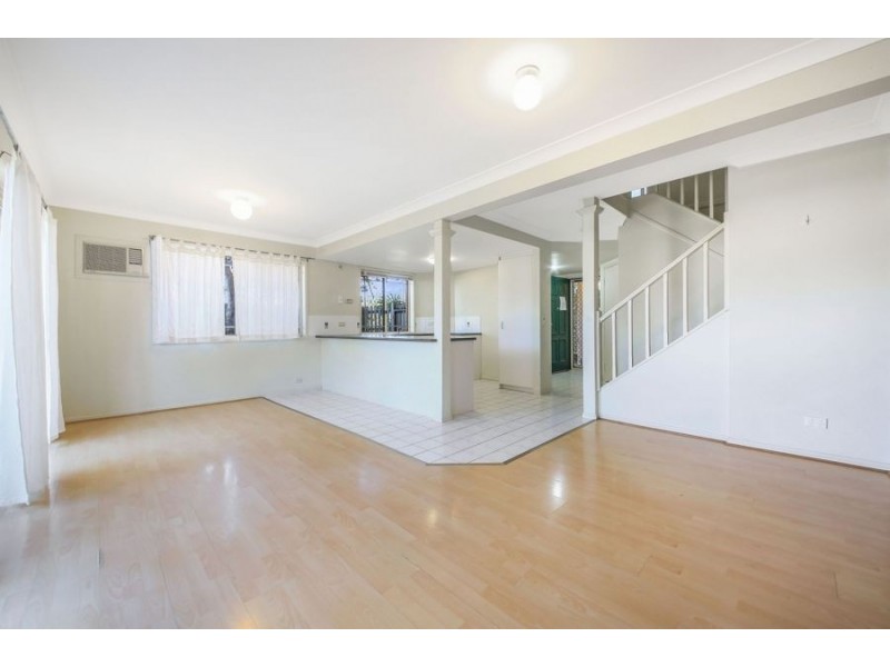 1/85 Greenacre Drive, Parkwood QLD 4214