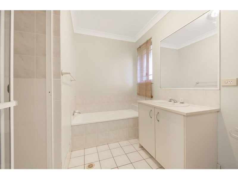 1/85 Greenacre Drive, Parkwood QLD 4214