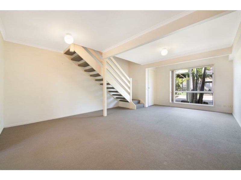 72/125 Pappas Way, Nerang QLD 4211