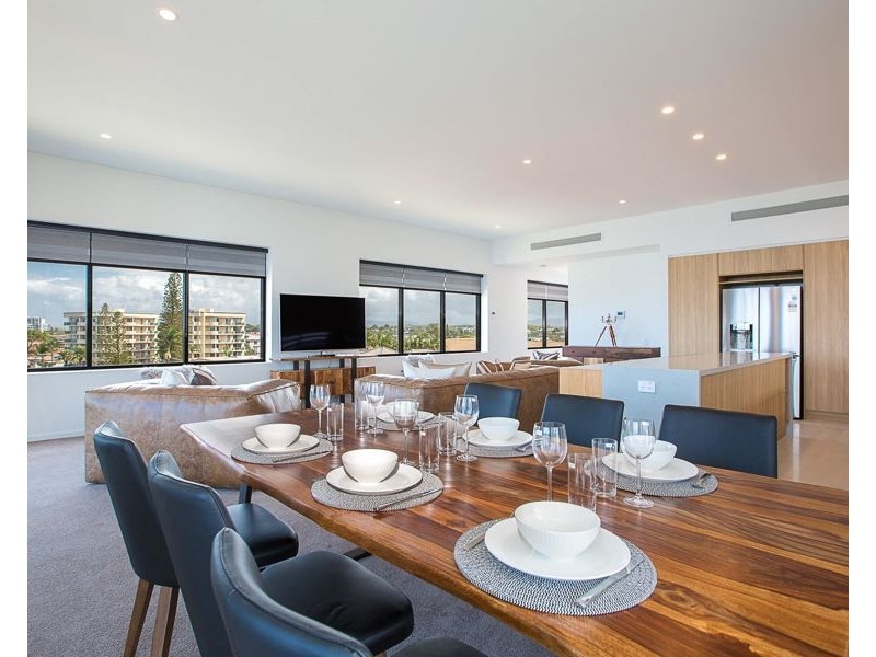 2/502 Marine Parade, Biggera Waters QLD 4216
