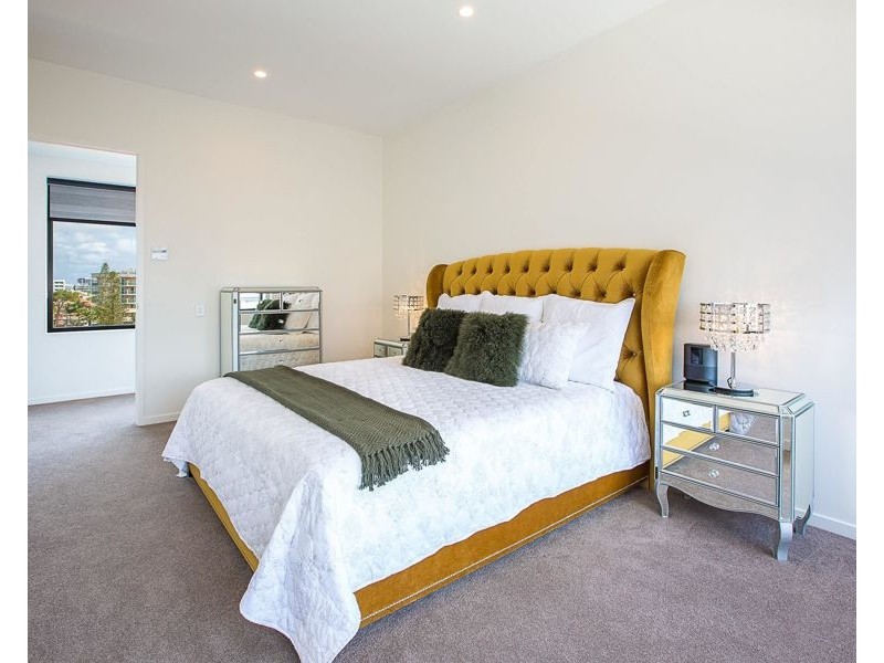 2/502 Marine Parade, Biggera Waters QLD 4216