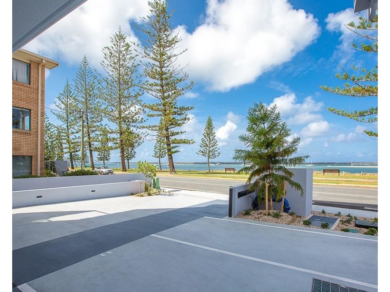 2/502 Marine Parade, Biggera Waters QLD 4216