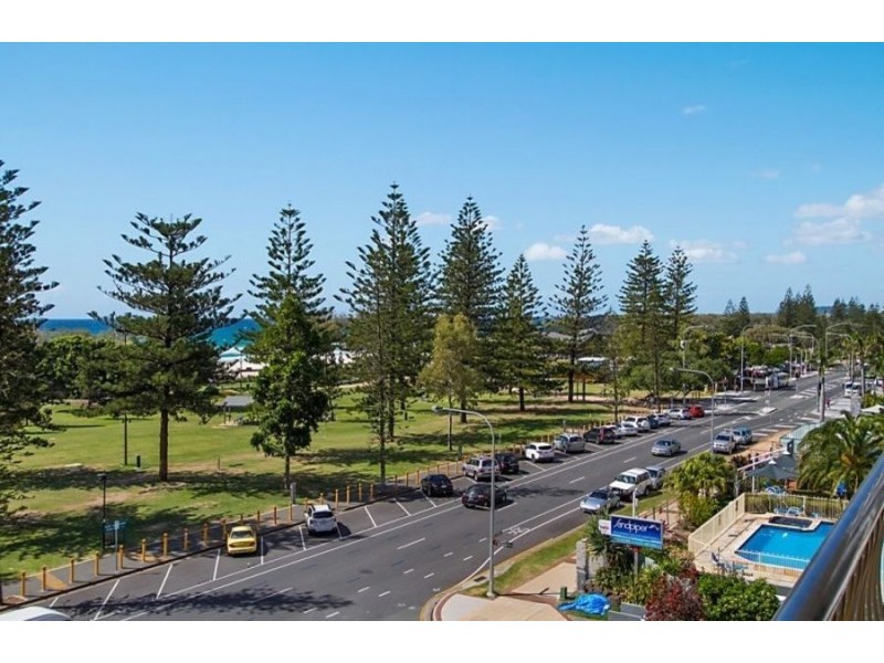 4A/1 Albert Avenue, Broadbeach QLD 4218