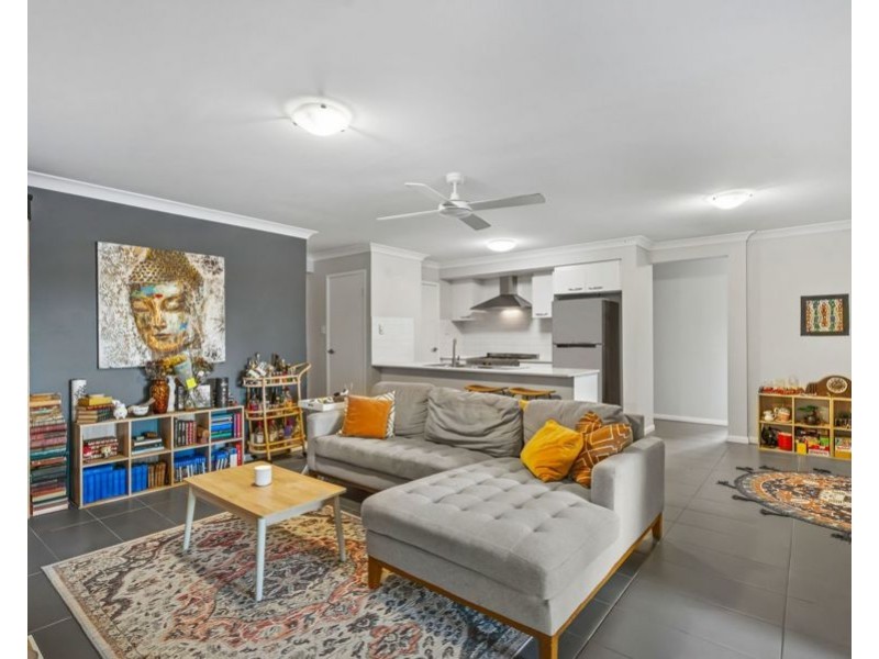 15 Cooleroo Crescent, Southport QLD 4215
