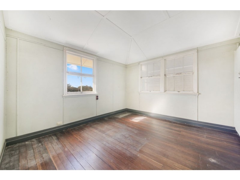 30 Kerr Avenue, Southport QLD 4215