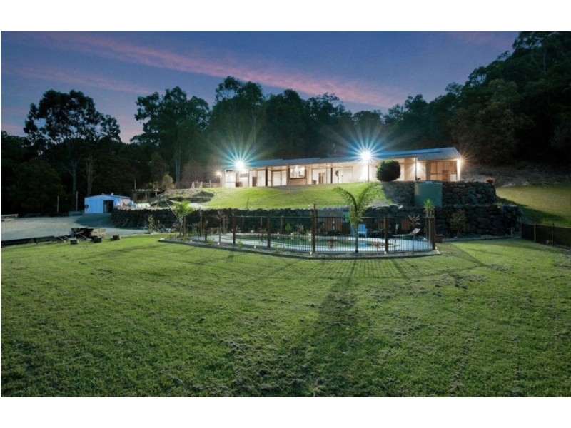 42 Viscount Drive, Tallai QLD 4213