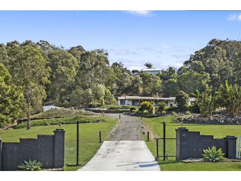 42 Viscount Drive, Tallai QLD 4213