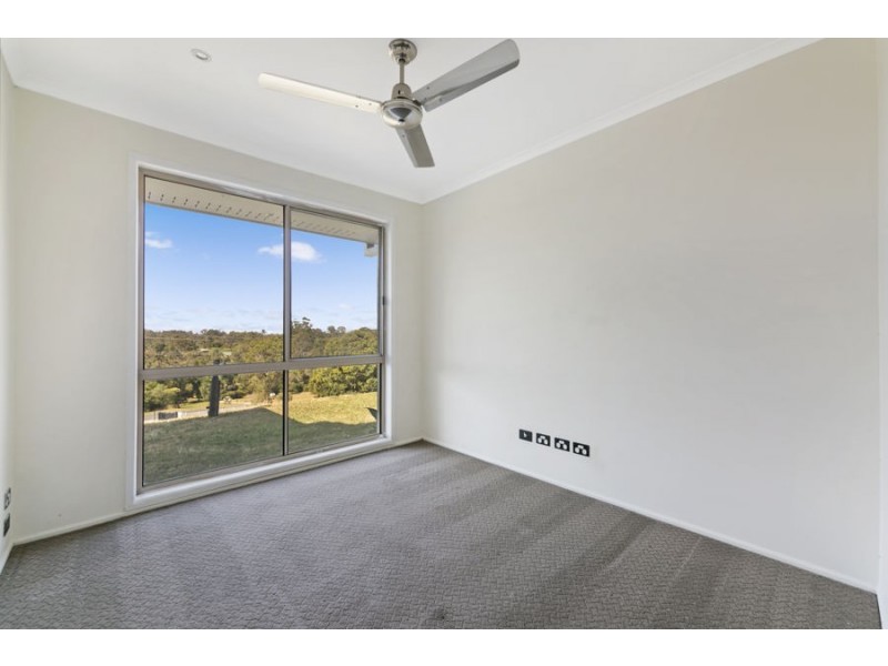 42 Viscount Drive, Tallai QLD 4213