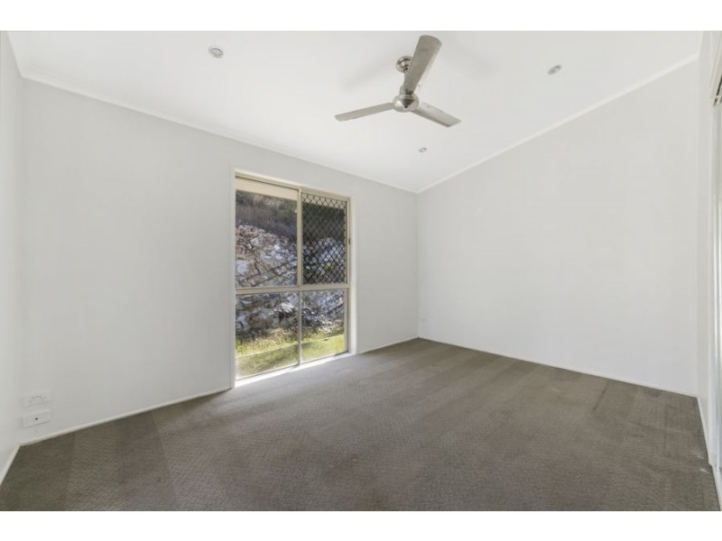 42 Viscount Drive, Tallai QLD 4213