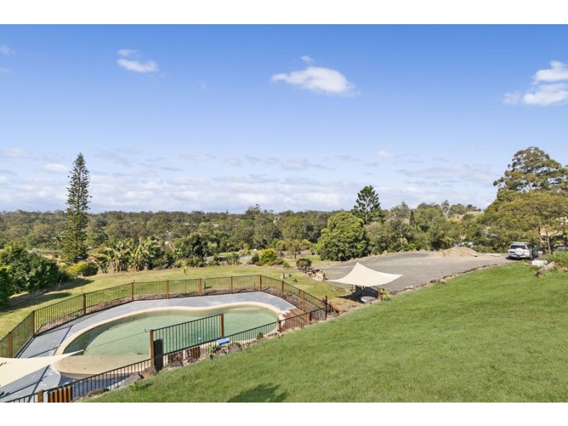 42 Viscount Drive, Tallai QLD 4213