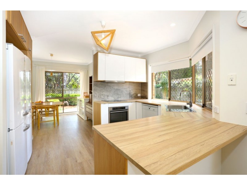 9 Chelsea Place, Robina QLD 4226