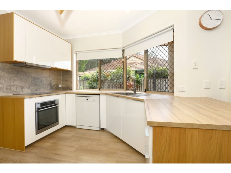 9 Chelsea Place, Robina QLD 4226