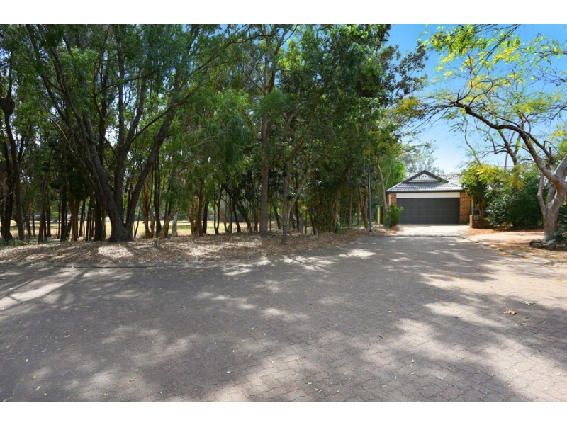 9 Chelsea Place, Robina QLD 4226