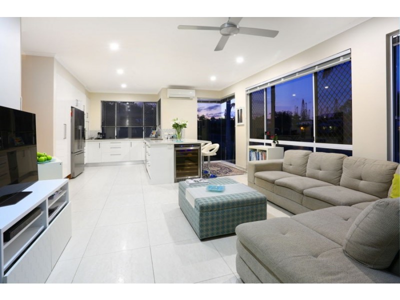 61 Tullamarine Drive, Robina QLD 4226