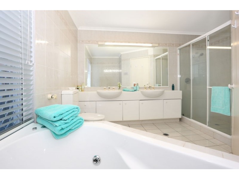 61 Tullamarine Drive, Robina QLD 4226