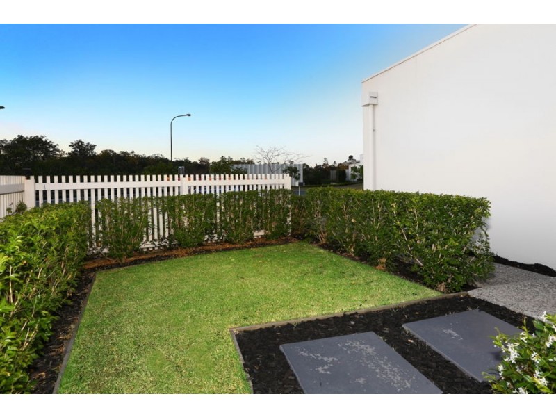 24 Doherty Drive, Pimpama QLD 4209