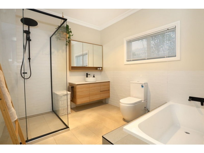 47 Annerley Avenue, Runaway Bay QLD 4216