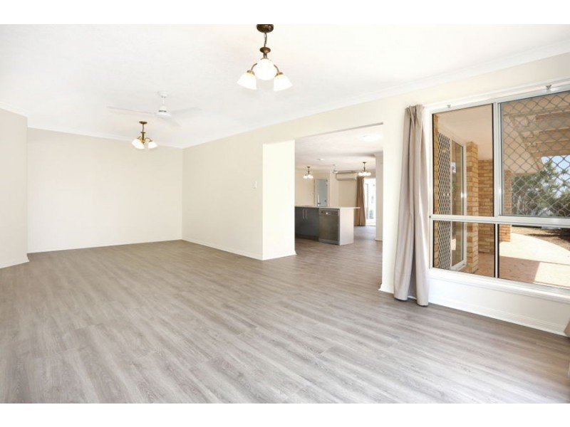13 Notre Dame Court, Varsity Lakes QLD 4227