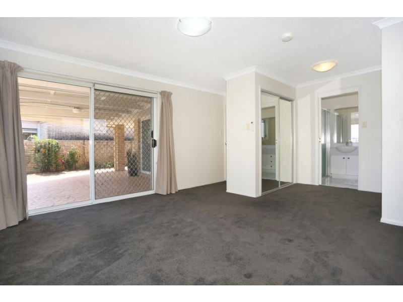 13 Notre Dame Court, Varsity Lakes QLD 4227