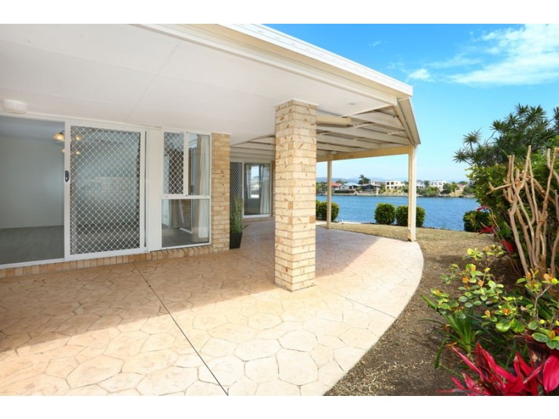 13 Notre Dame Court, Varsity Lakes QLD 4227