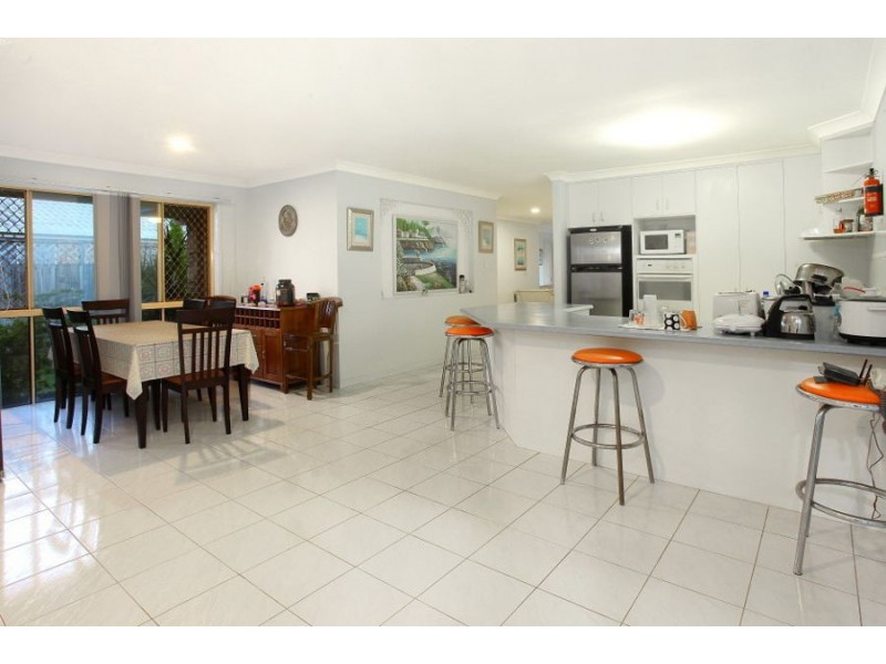 37 Ballybunion Drive, Parkwood QLD 4214