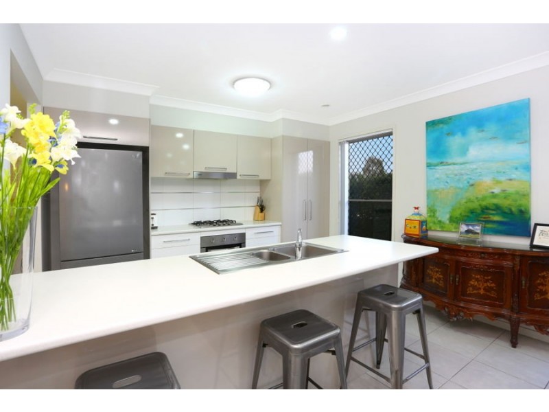2/15 Elmore Street, Ormeau QLD 4208