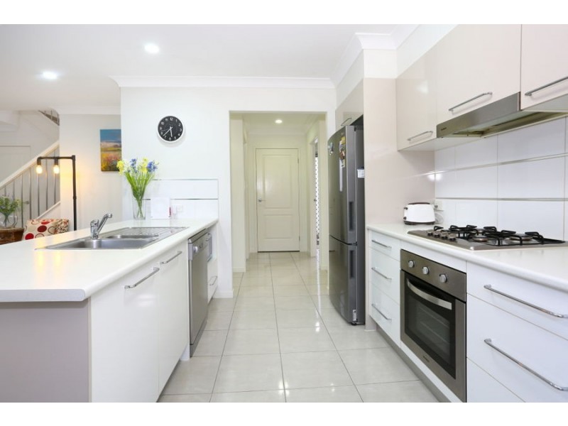 2/15 Elmore Street, Ormeau QLD 4208