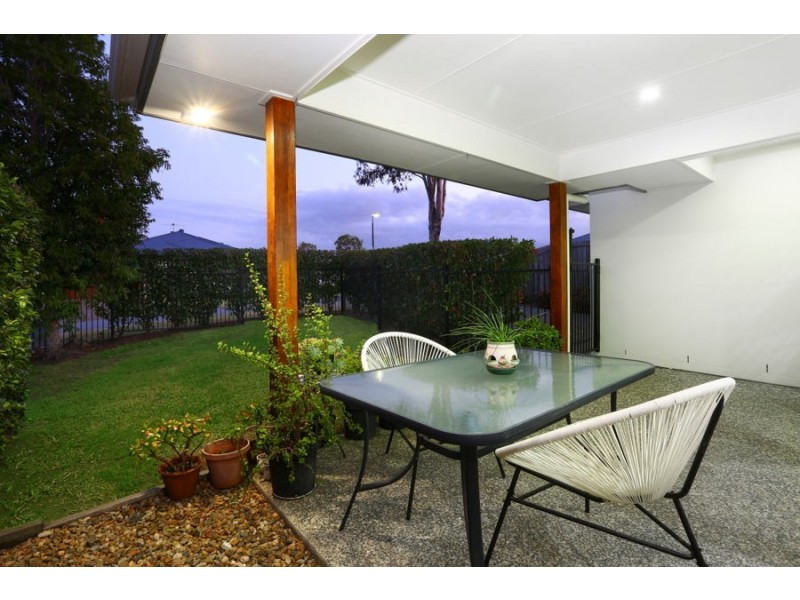 2/15 Elmore Street, Ormeau QLD 4208