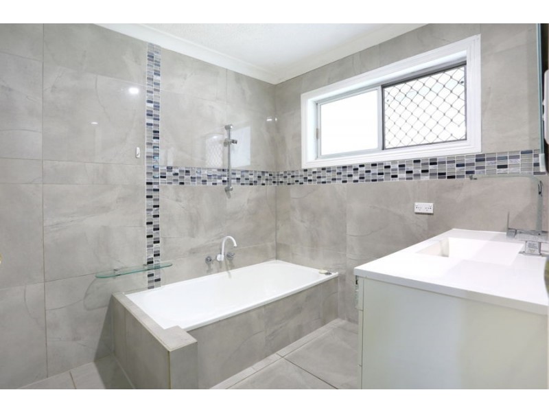 57 Pappas Way, Carrara QLD 4211