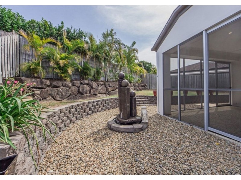 54 Merrilaine Crescent, Merrimac QLD 4226