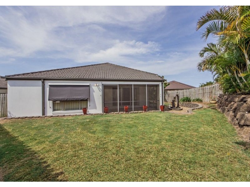 54 Merrilaine Crescent, Merrimac QLD 4226