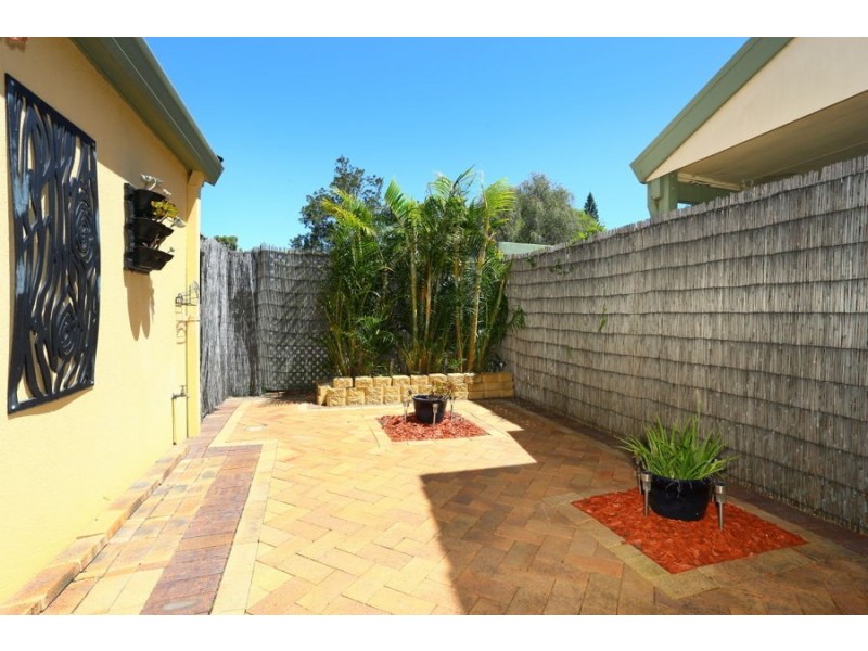 9/469 Pine Ridge Road, Runaway Bay QLD 4216