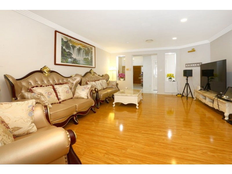 2 Key Largo, Clear Island Waters QLD 4226