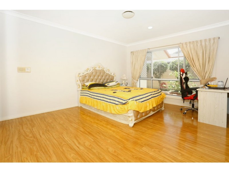 2 Key Largo, Clear Island Waters QLD 4226