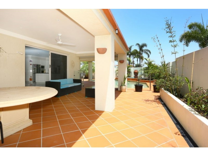 2 Key Largo, Clear Island Waters QLD 4226