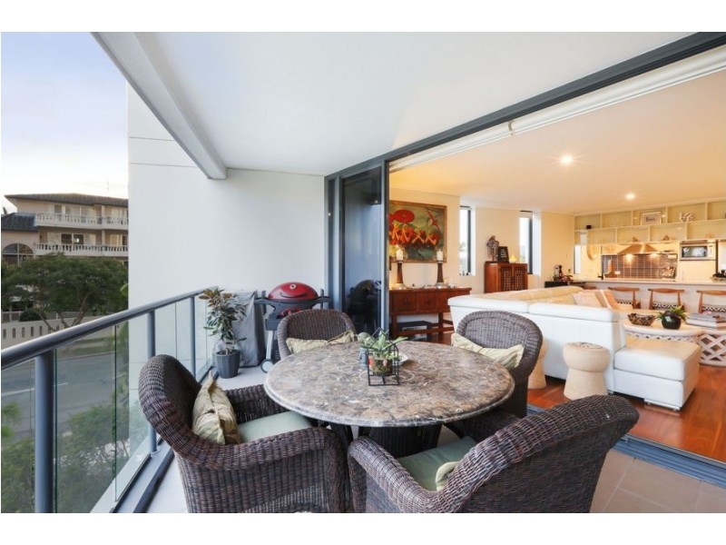 201 /2-6  Tarcoola Cres, Chevron Island QLD 4217